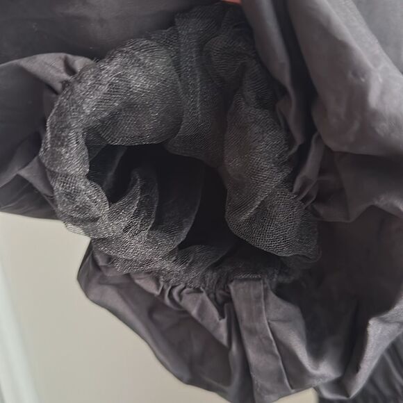 ASTR The Label Revolve Savina Ruched Bubble Sleeve Top in Black Size Small - Picture 5 of 9